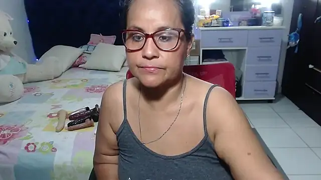 pervert mommy  online show from 04-23-26, 09:30