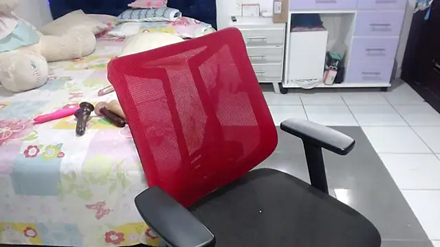 pervert mommy  online show from 04-25-26, 01:41