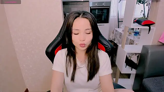 AyaMoon online show from 10-22-25, 04:24