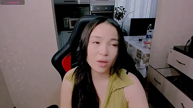 AyaMoon online show from 11-18-25, 04:50