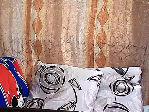 Snapshot of hotwetgran chatting on 11-21-25, 11:47 hotwetgran online show from 11-21-25, 11:47