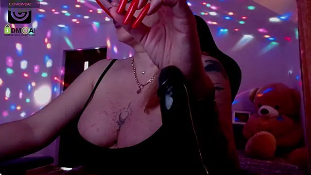 Snapshot of SonyaDevon chatting on 02-21-25, 07:45 SonyaDevon online show from 02-21-25, 07:45