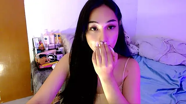 SweetLilly 18 online show from 10-22-25, 04:57