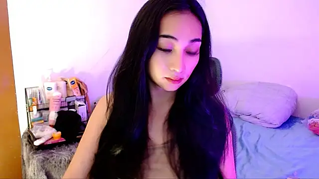 SweetLilly 18 online show from 10-25-25, 02:19