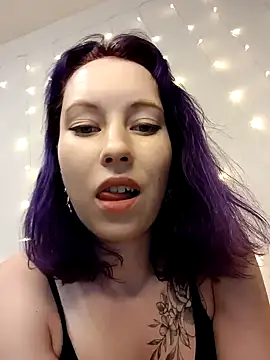 Frost foxy online show from 12-22-24, 03:22