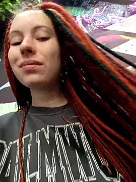 Frost foxy online show from 10-19-25, 03:07