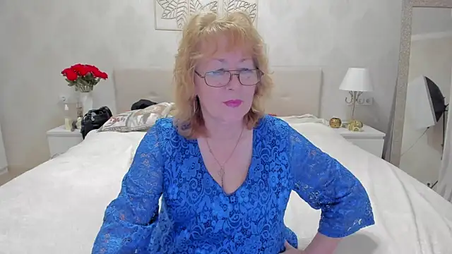 Snapshot of laylaroma chatting on 01-11-25, 06:45 laylaroma online show from 01-11-25, 06:45