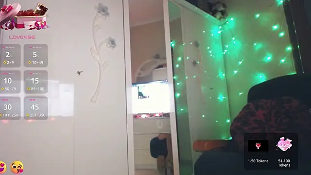 icelady77 online show from 01-19-25, 06:32