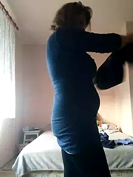 Snapshot of Elza01 chatting on 02-03-25, 06:56 Elza01 online show from 02-03-25, 06:56