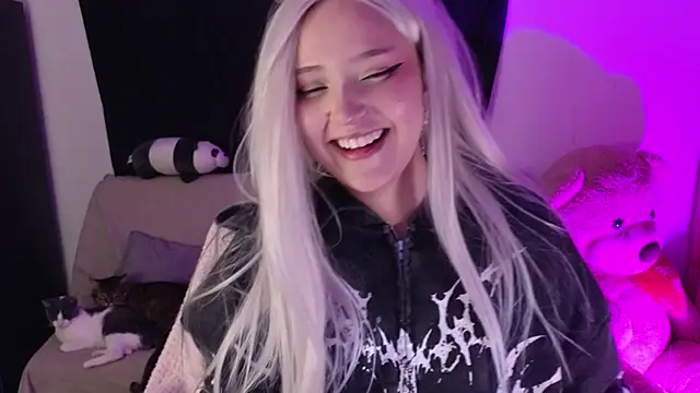 KuroChan420 online show from 03-12-25, 02:52