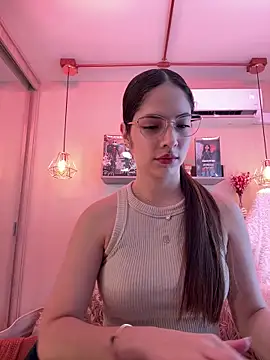 Zoe Bae online show from 03-18-25, 10:04