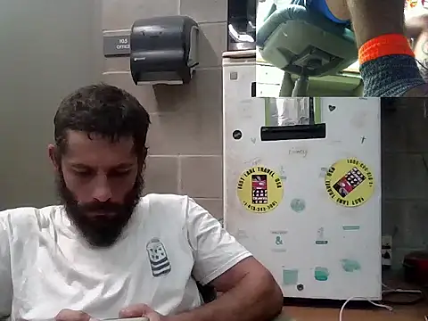 Sitonmyface2020xh online show from 10-15-25, 09:15