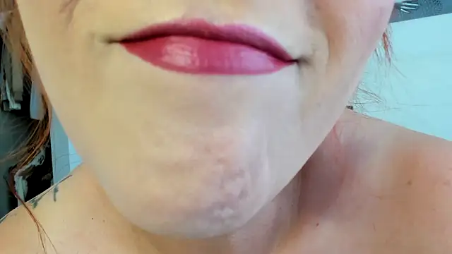 Snapshot of SexyCaitlynHot chatting on 11-05-25, 08:09 SexyCaitlynHot online show from 11-05-25, 08:09