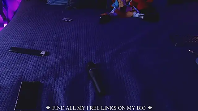 Charlotte Germanotta  online show from 03-18-26, 07:28