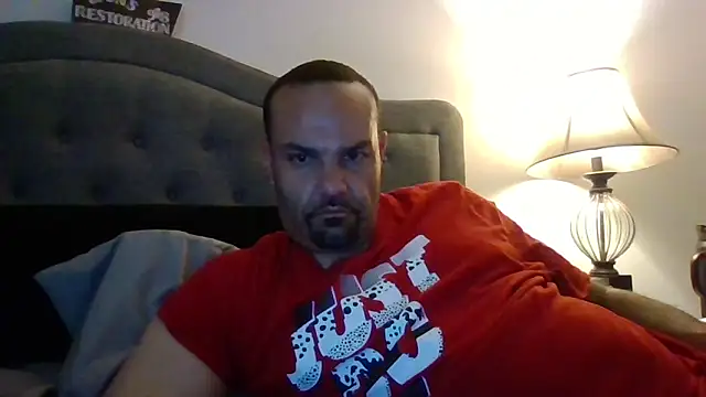 Snapshot of captainstabbin83 chatting on 09-30-25, 04:34 captainstabbin83 online show from 09-30-25, 04:34