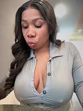 Belle    online show from 02-15-25, 06:23