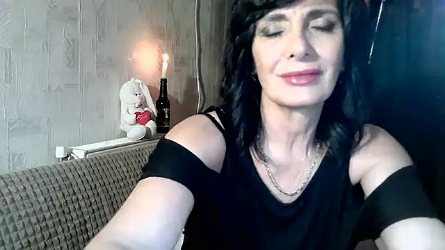 Snapshot of DreamMarianna chatting on 02-19-26, 10:17 DreamMarianna online show from 02-19-26, 10:17