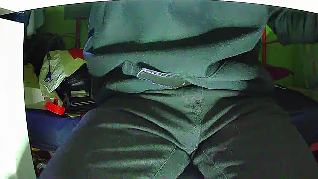 Snapshot of Walltaz chatting on 01-18-26, 04:38 Walltaz online show from 01-18-26, 04:38