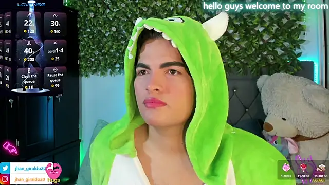 Snapshot of kamii_22 chatting on 02-13-25, 08:17 kamii 22 online show from 02-13-25, 08:17