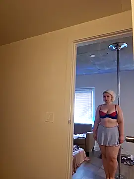 Snapshot of NikiFm chatting on 09-27-25, 04:56 NikiFm online show from 09-27-25, 04:56