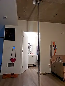 Snapshot of NikiFm chatting on 11-12-25, 11:10 NikiFm online show from 11-12-25, 11:10