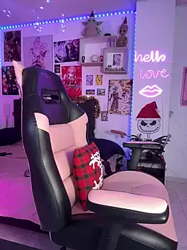 Snapshot of may_aceros chatting on 12-23-24, 03:40 may aceros online show from 12-23-24, 03:40