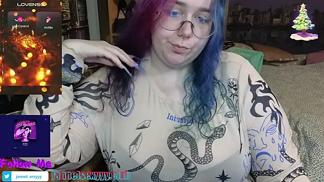 Snapshot of JannetPie chatting on 01-04-25, 06:09 JannetPie online show from 01-04-25, 06:09