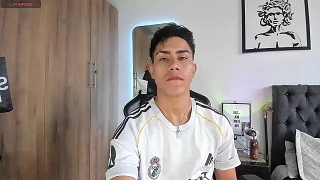 AlanNaughty online show from 02-07-26, 09:51