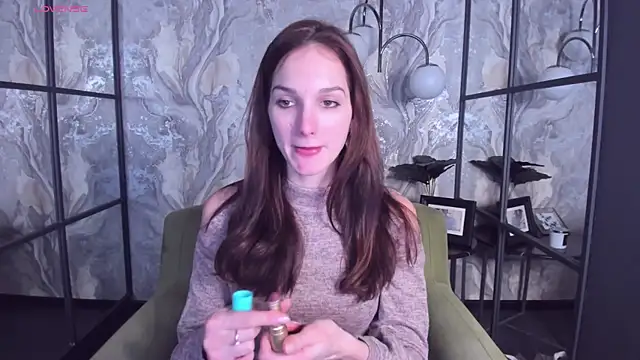 Snapshot of MirandaGlow chatting on 02-07-25, 11:56 MirandaGlow online show from 02-07-25, 11:56