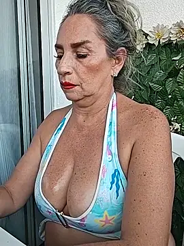 Snapshot of Lossexycacha chatting on 05-20-26, 11:00 Lossexycacha online show from 05-20-26, 11:00
