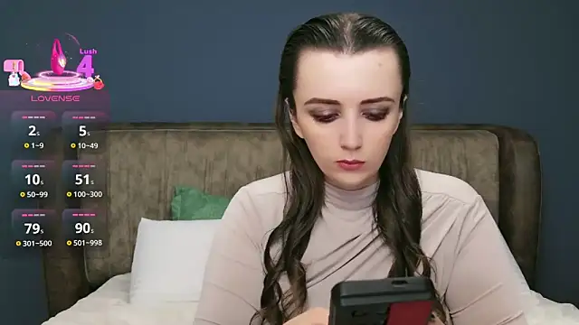 IamMolly online show from 11-11-25, 07:14