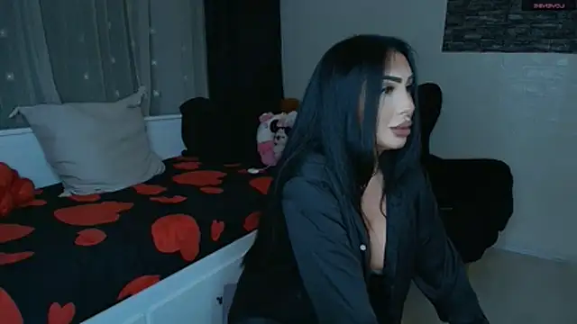 Snapshot of mistress_meryem chatting on 06-05-26, 08:36 mistress meryem online show from 06-05-26, 08:36
