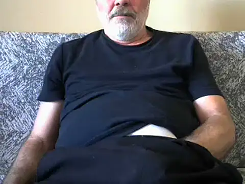 Snapshot of 35tibet35 chatting on 01-19-25, 08:39 35tibet35 online show from 01-19-25, 08:39