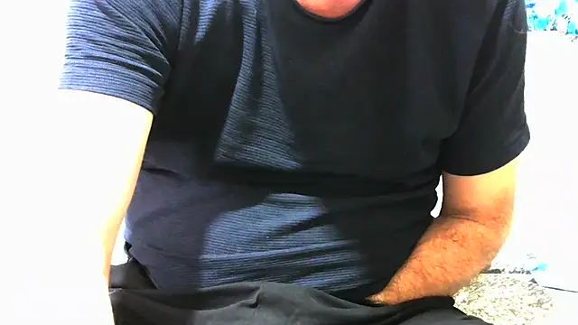 Snapshot of 35tibet35 chatting on 02-08-26, 10:51 35tibet35 online show from 02-08-26, 10:51