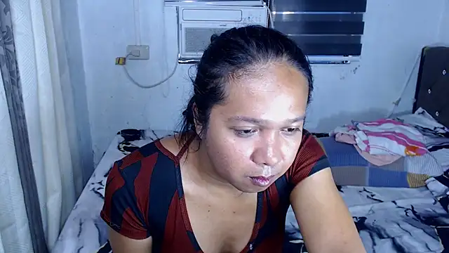 Flirtatious Seductress online show from 04-17-26, 02:47