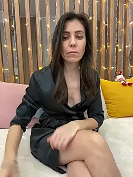 HotyWinter online show from 01-01-25, 03:57