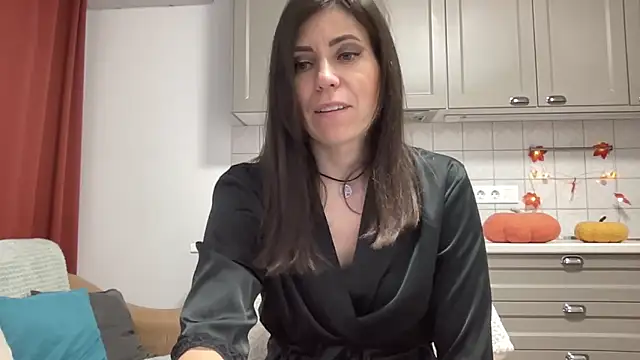 HotyWinter online show from 11-01-25, 04:47