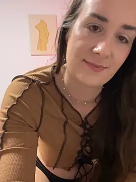 EllaMae online show from 01-03-25, 07:07