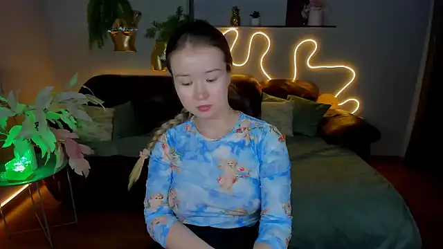 PollyOcean online show from 12-15-24, 02:16