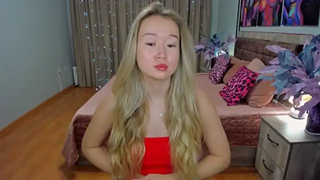 Snapshot of PollyOcean chatting on 11-14-25, 09:52 PollyOcean online show from 11-14-25, 09:52