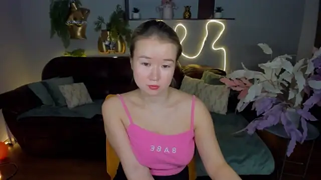 Snapshot of PollyOcean chatting on 11-26-25, 09:43 PollyOcean online show from 11-26-25, 09:43