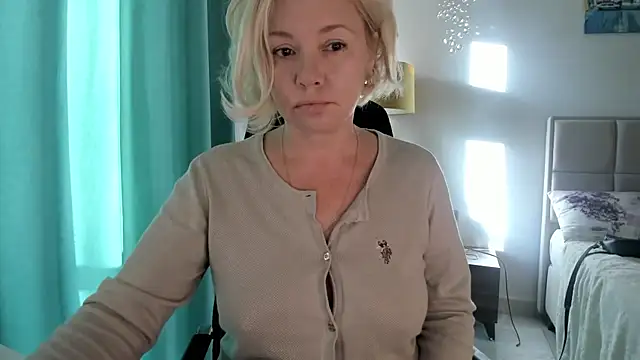 Colette  1977 online show from 10-15-25, 05:07