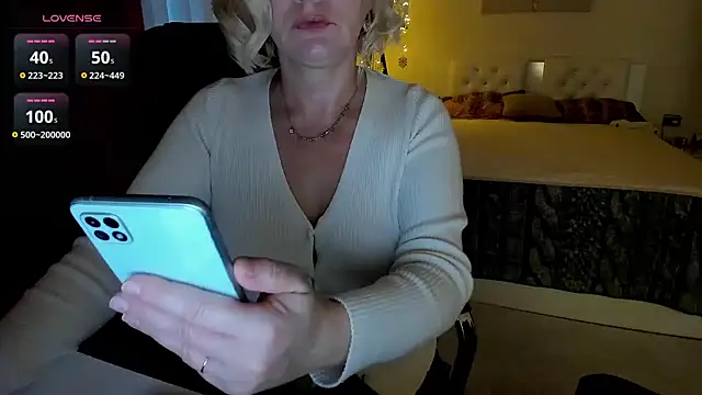 Colette  1977 online show from 12-01-25, 04:39