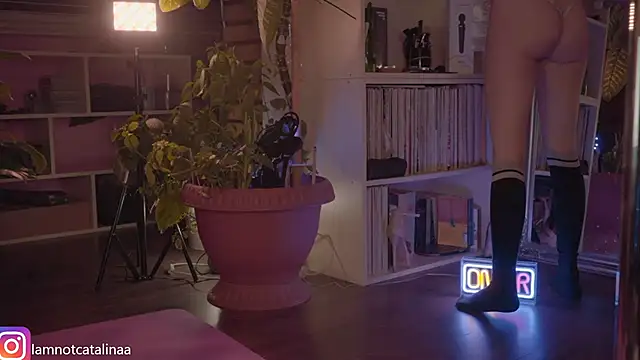 YourBabyPearl online show from 02-26-25, 07:38