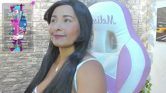 paola ih online show from 04-22-26, 08:10