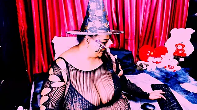 Snapshot of indian_ruby chatting on 10-31-25, 10:27 indian ruby online show from 10-31-25, 10:27