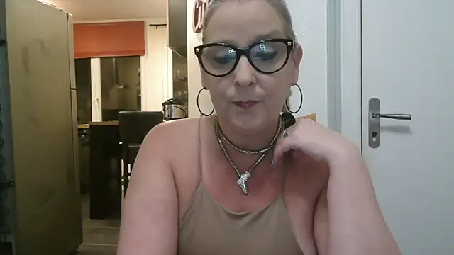 lilie69 online show from 02-06-26, 05:49