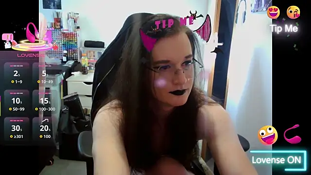 HotysimeHot1 online show from 11-24-25, 10:04