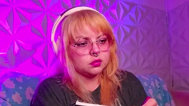 Satyn doll online show from 09-27-25, 11:10