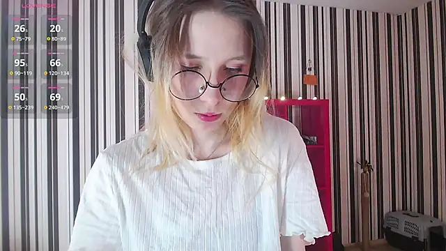  Hanna Moon  online show from 01-22-25, 09:24